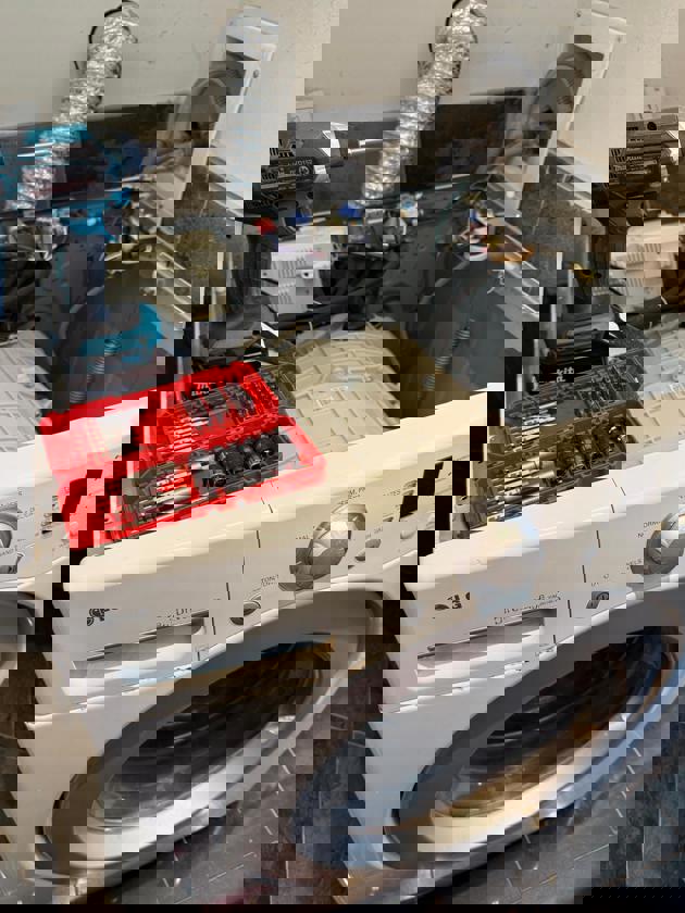 Washer (4)